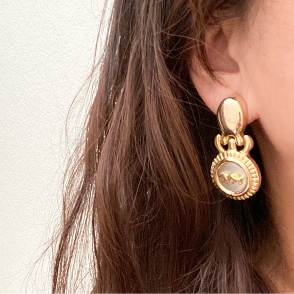 Unsigned Vintage 80’s Gold-tone Panther Door Knocker Earrings 13.7g - Picture 2 of 12